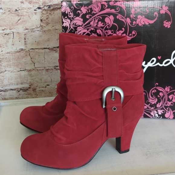 QUPID RED SUEDE PU WOMEN'S BOOTIES - Picture 8 of 8